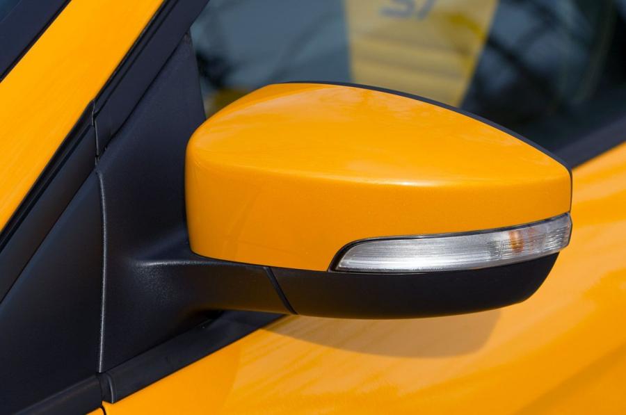  Ford Focus ST 2013 года  (фото 36 из 92)